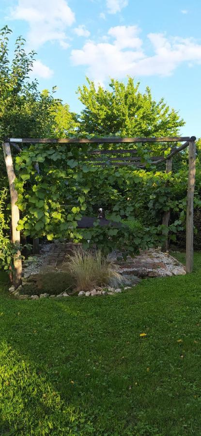 Égkőris Vendégház Bakonyszucs Exterior foto