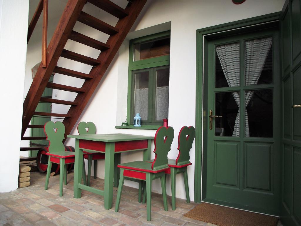 Égkőris Vendégház Bakonyszucs Exterior foto